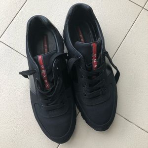 prada linea rossa runner sneaker